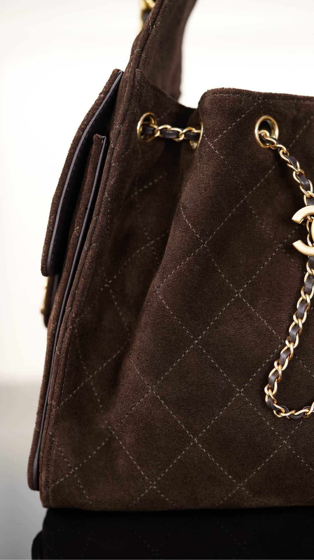 Chanel 25K Small Hobo