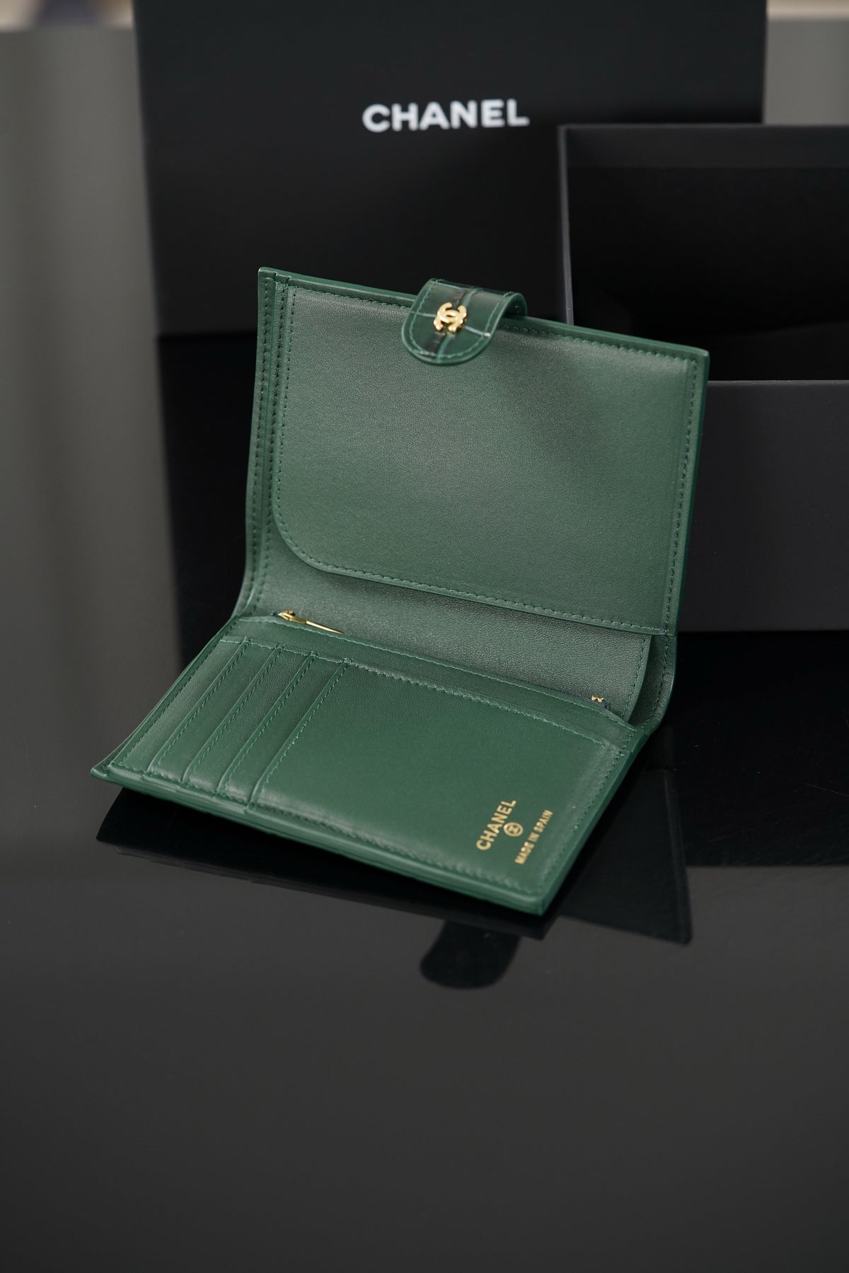 Channel passport holder