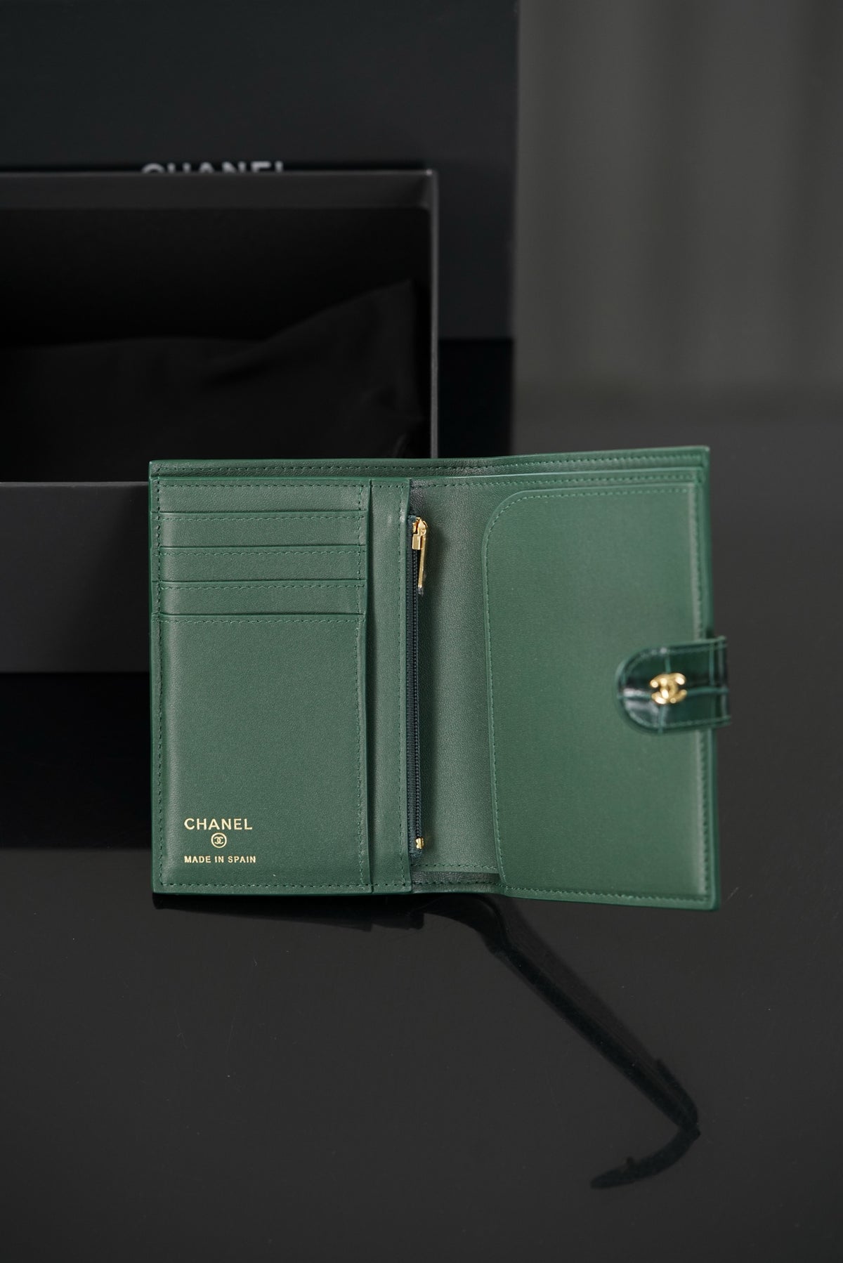 Channel passport holder