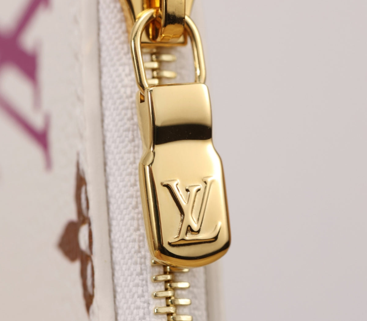 LV Carryall Takashi Murakami