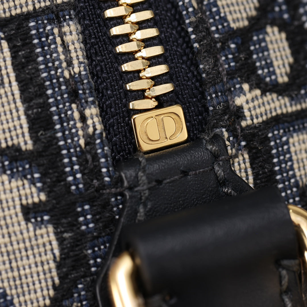 Dior Groove 20