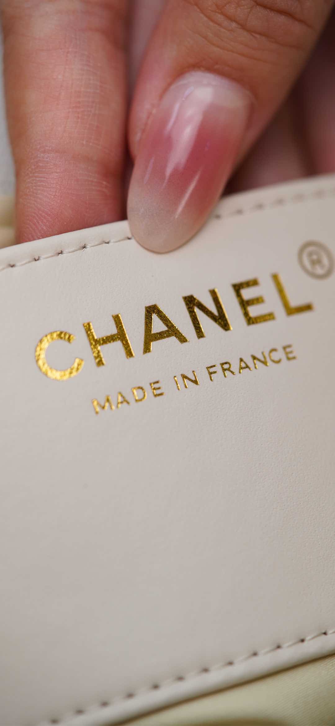 Chanel 25S Small Hobo