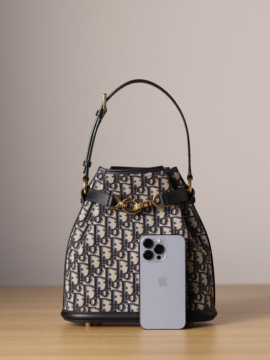 C'EST DIOR Medium size