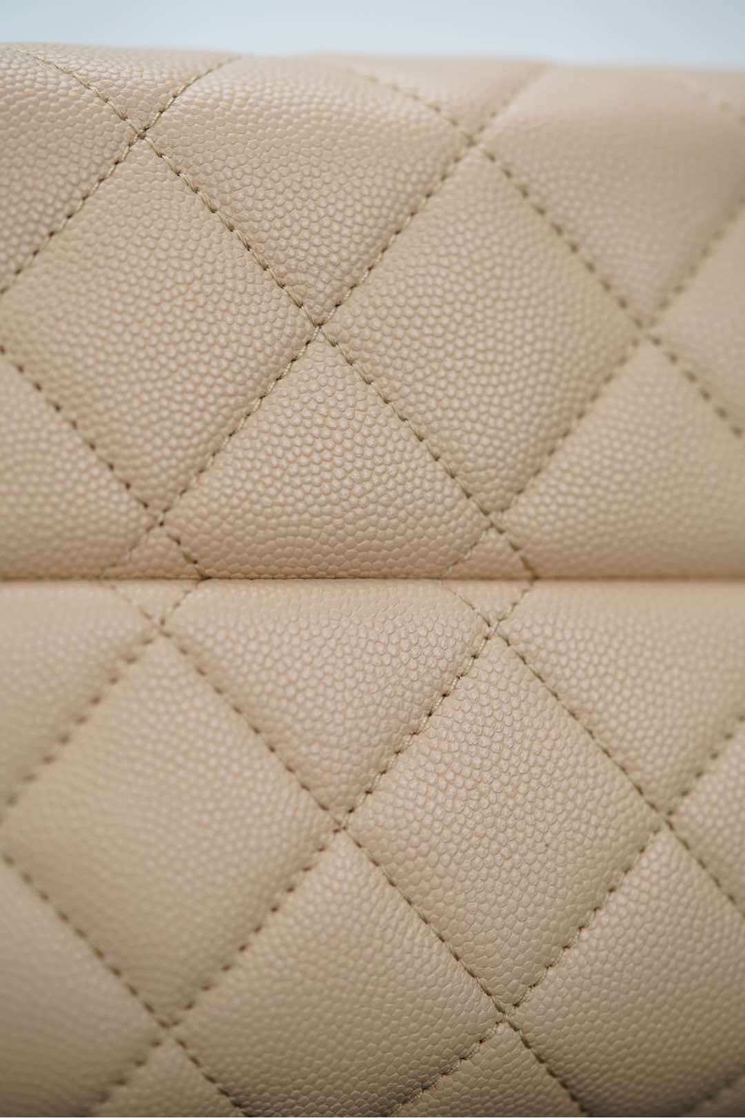 Chanel 25S Small Hobo