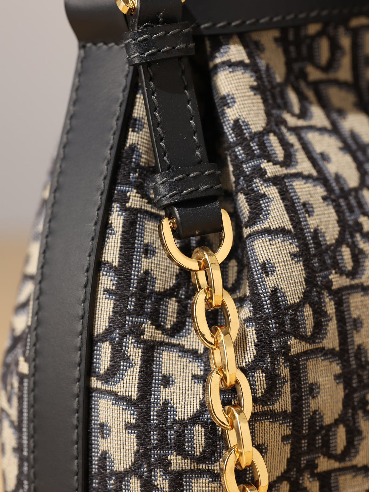 C'EST DIOR Medium size