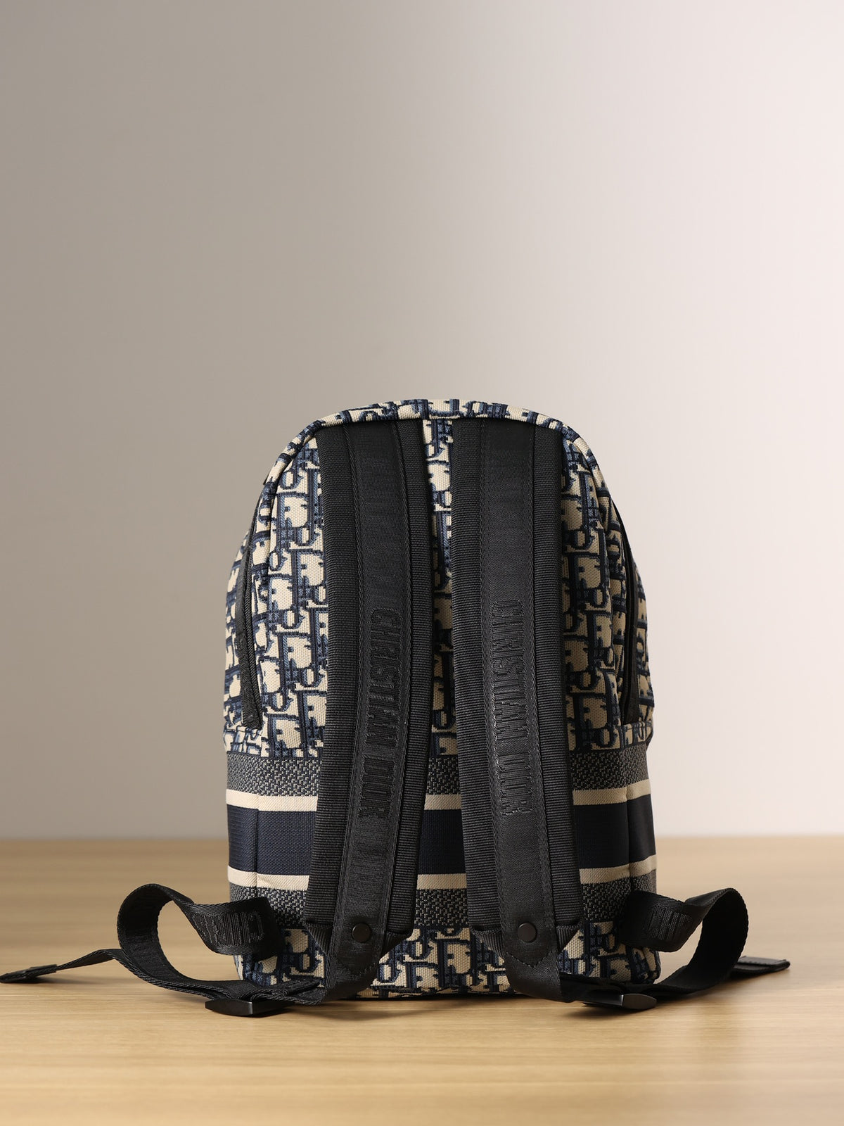 Dior Travel