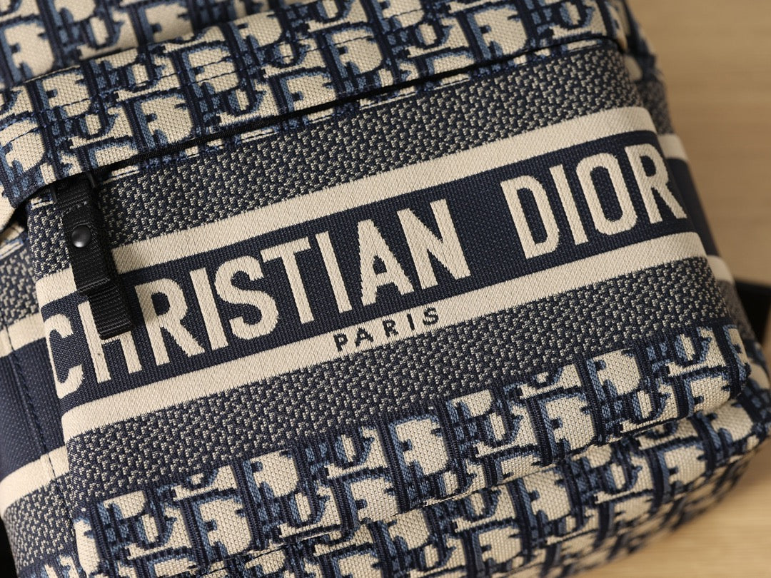 Dior Travel