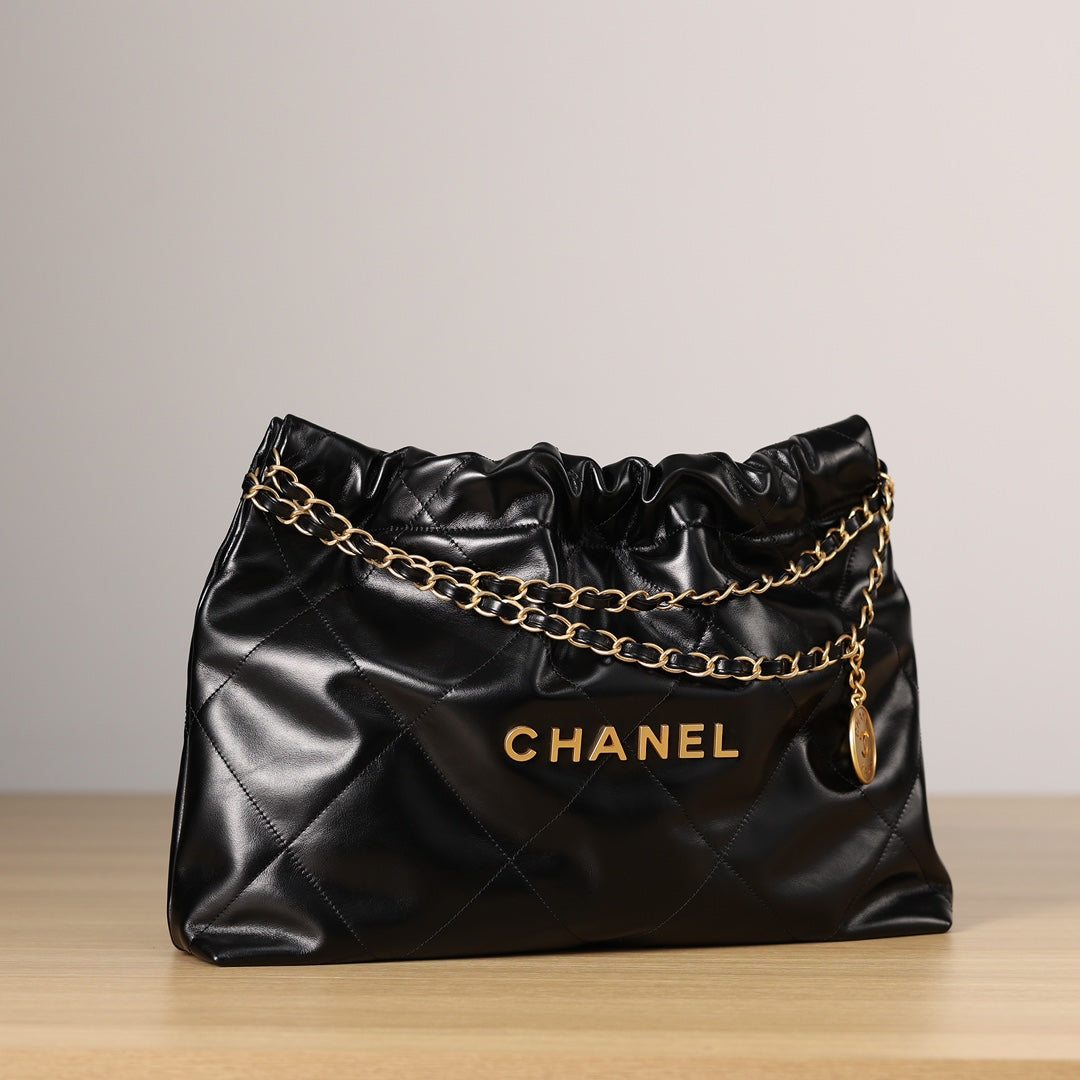 Chanel 22 Bag