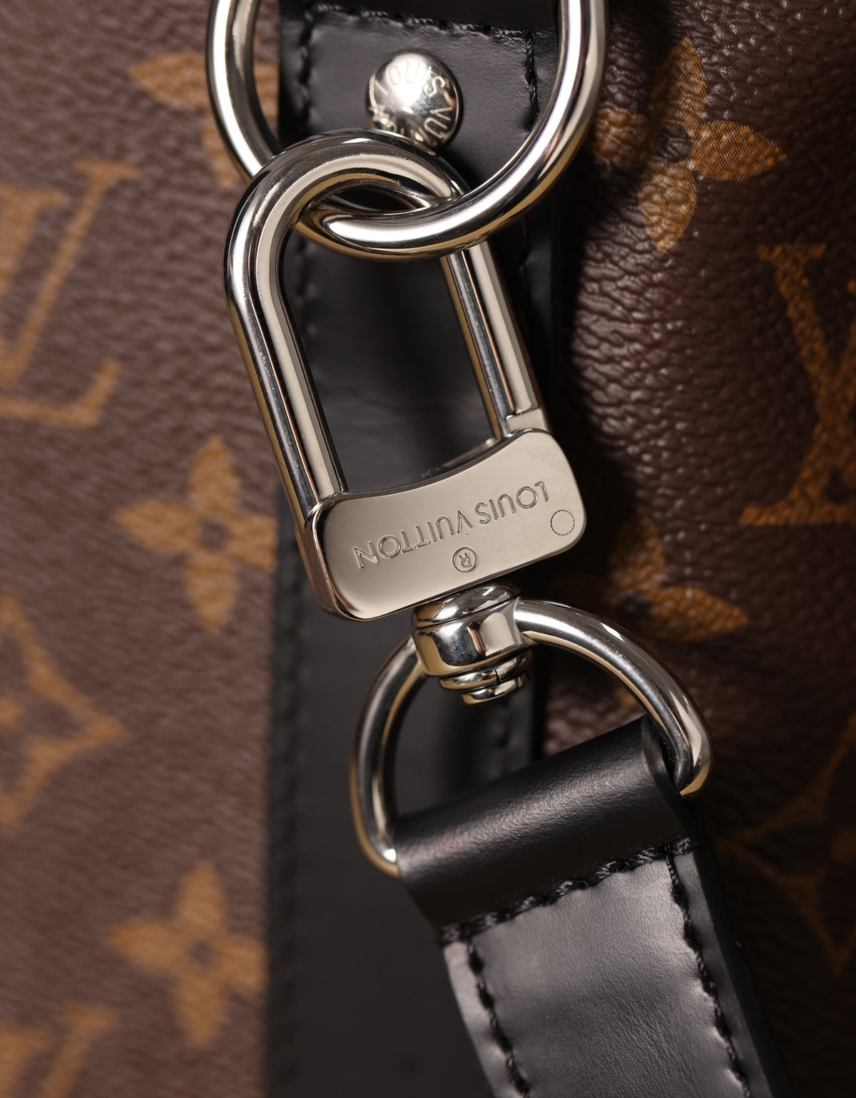 LV Keepall Bandoulière 45
