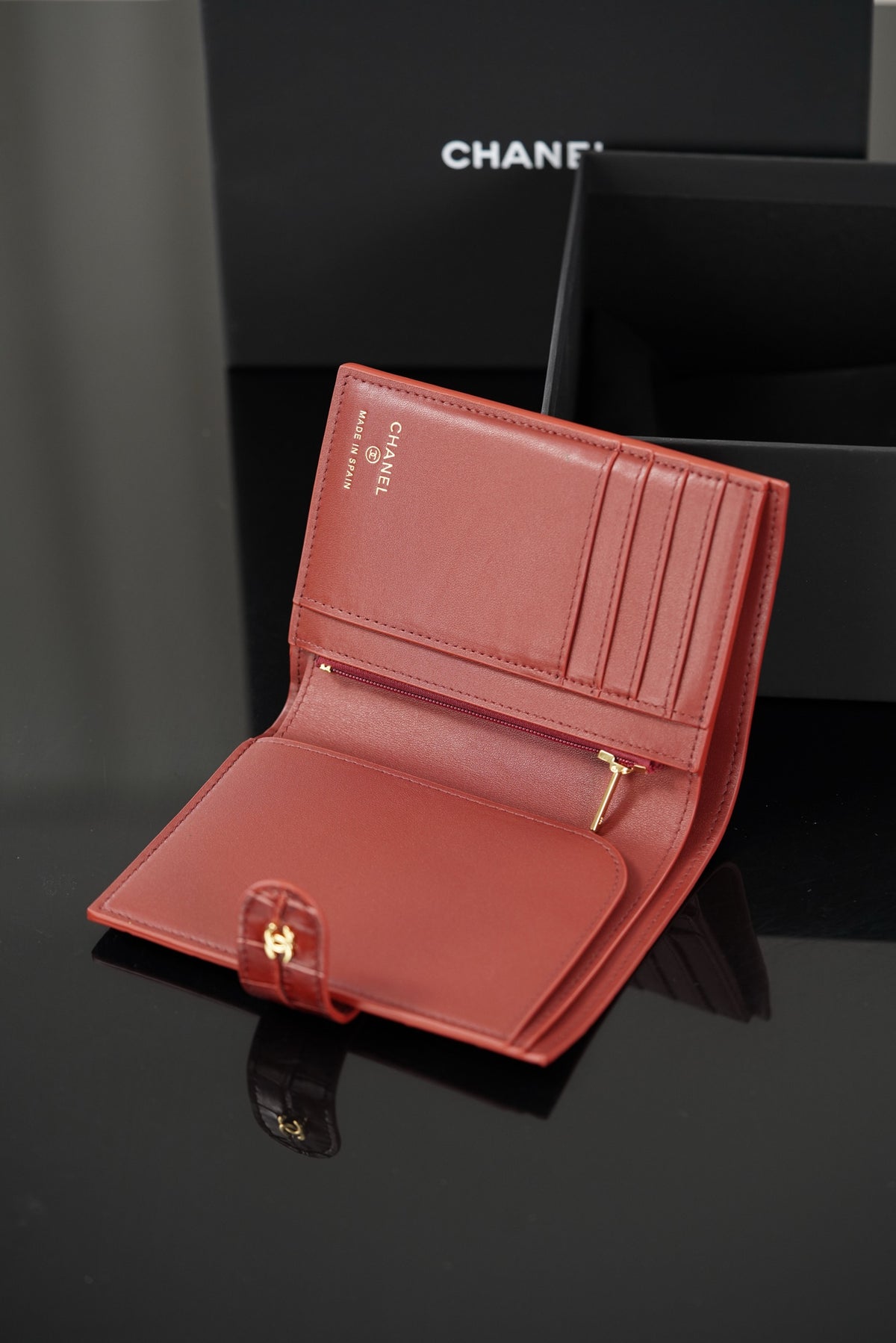 Channel passport holder