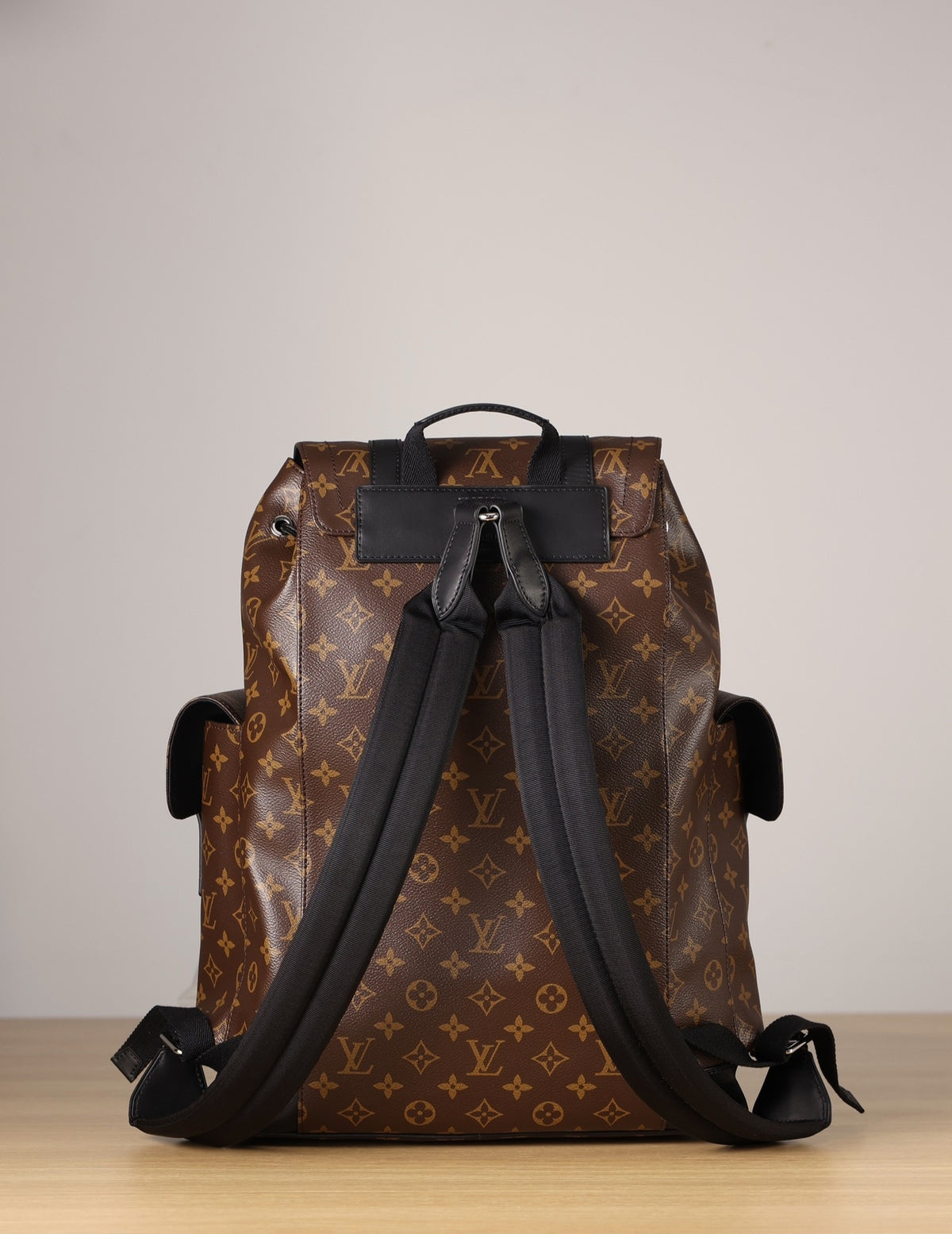 LV Christopher