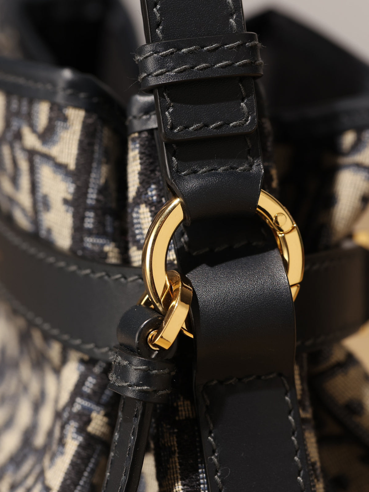 C'EST DIOR Medium size