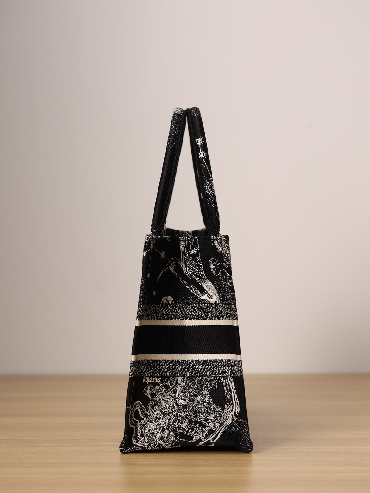 Book tote 36.5cm или 41.5cm