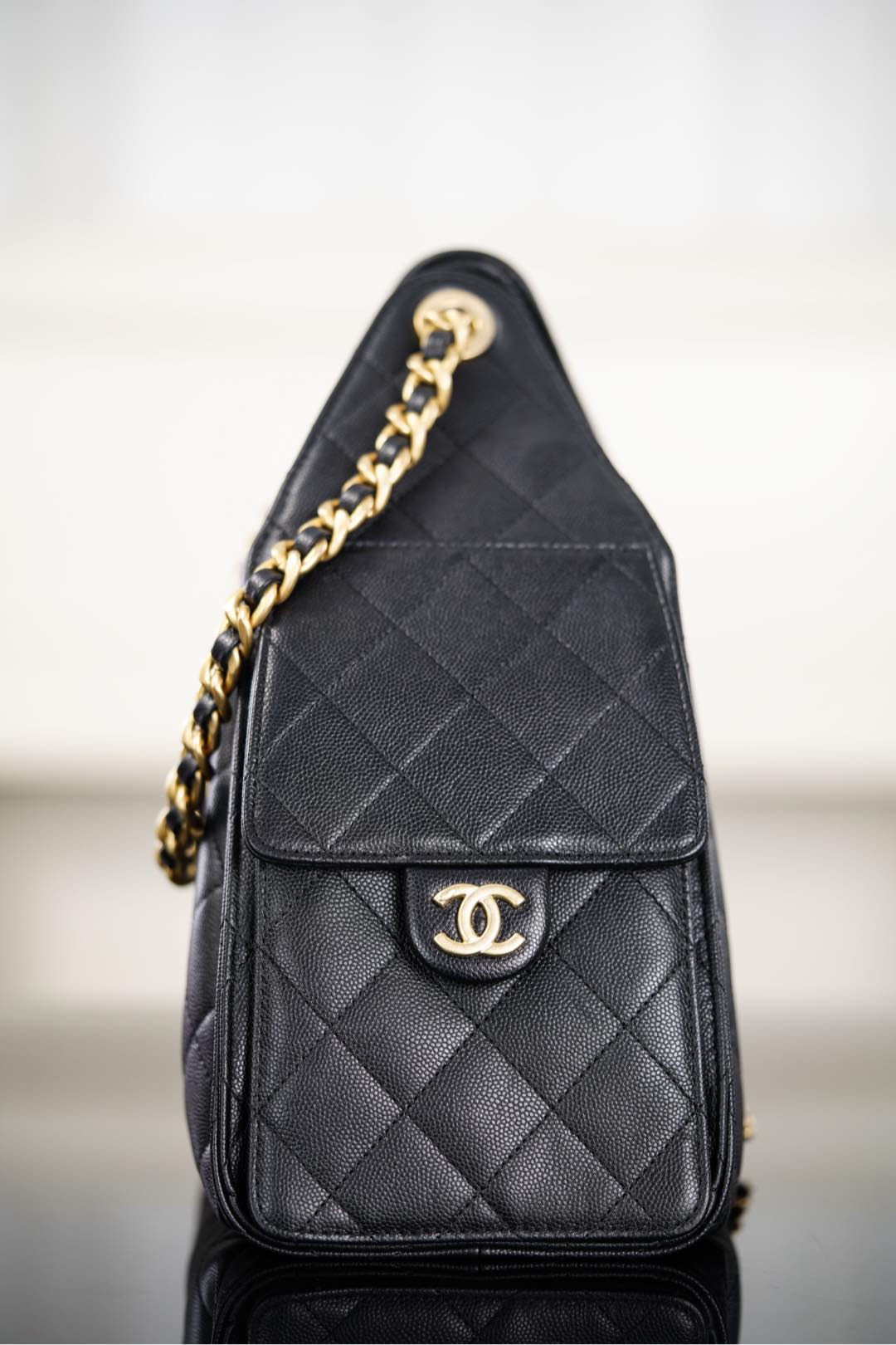 Chanel 25S Small Hobo
