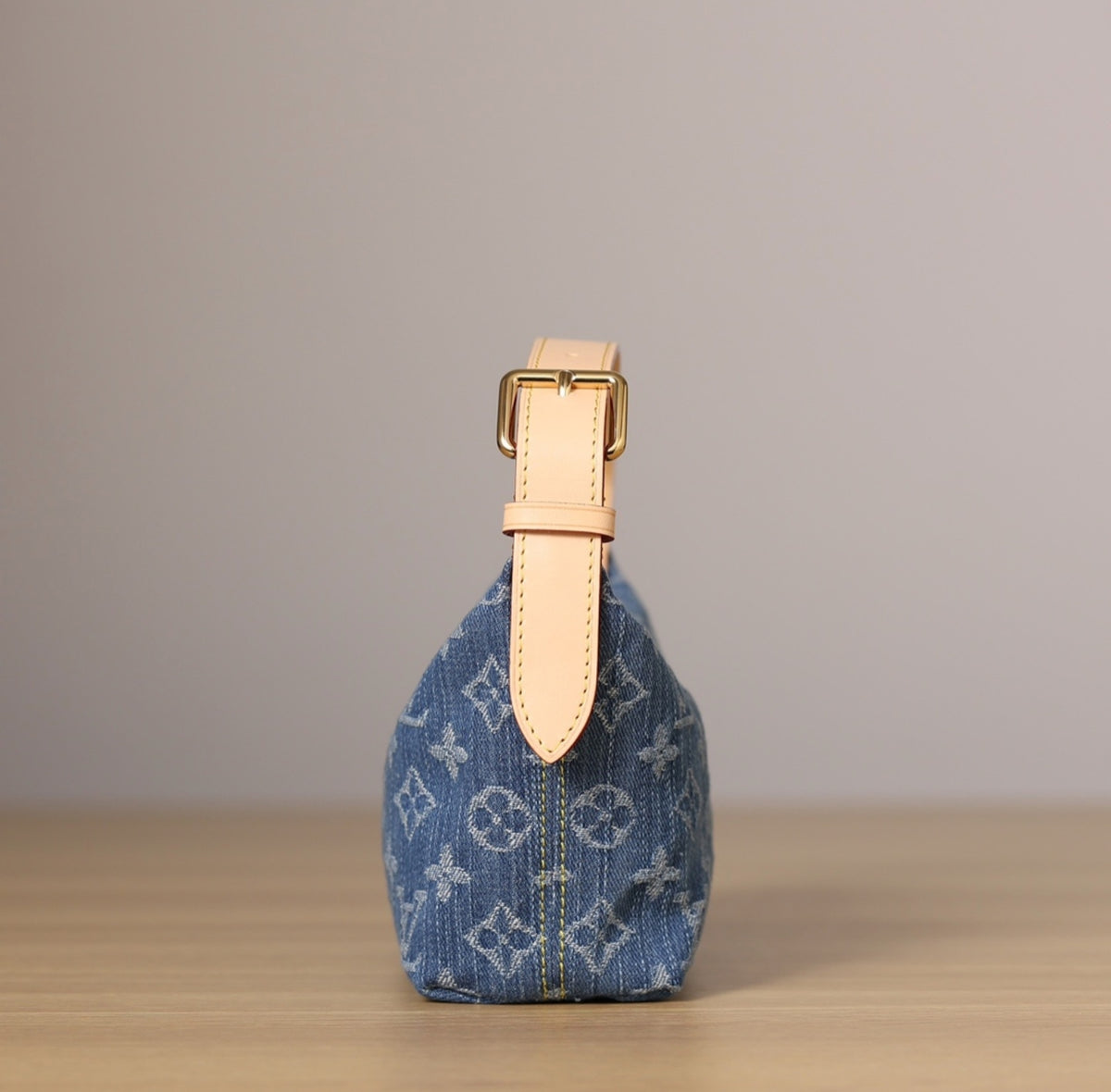LV Hills Pochette