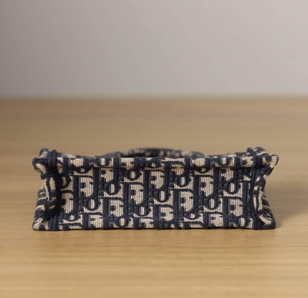 Book Tote 21.5cm