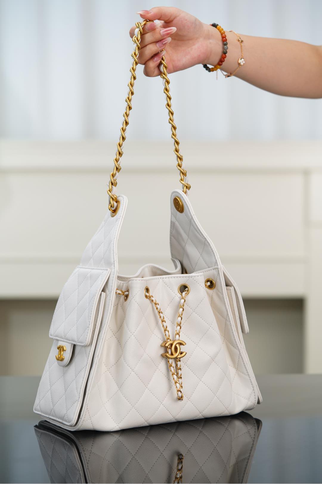 Chanel 25S Small Hobo
