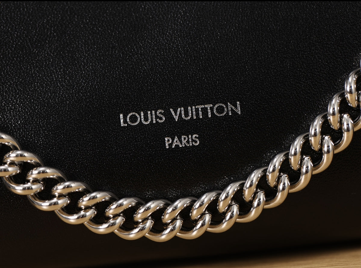LV Carryall BB