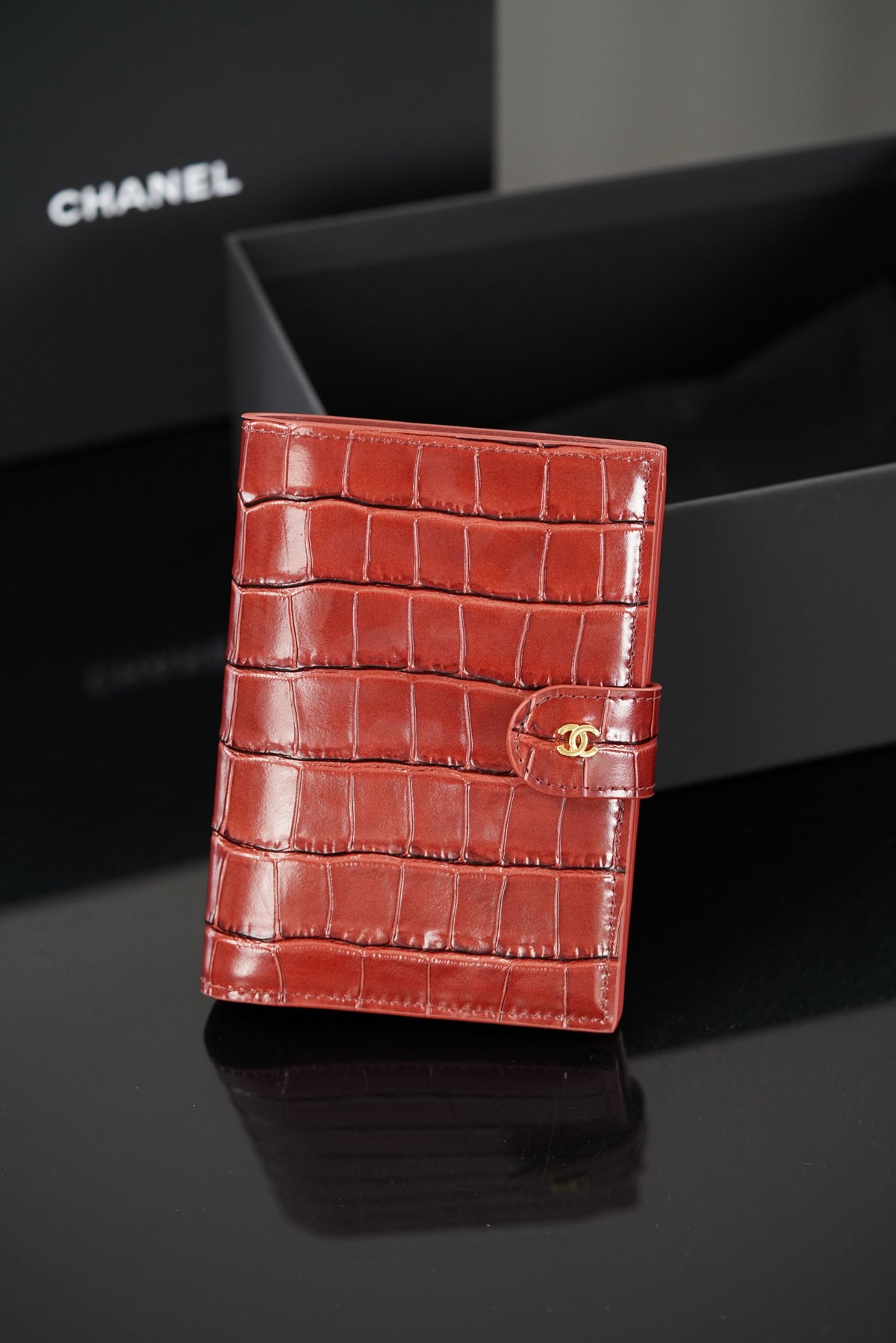 Channel passport holder
